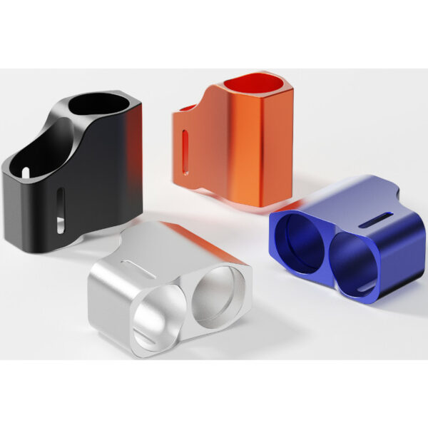 Apportez style et précision à votre Emira avec le Top Cover officiel. Un accessoire fiable et esthétique pour optimiser vos sessions de vape.